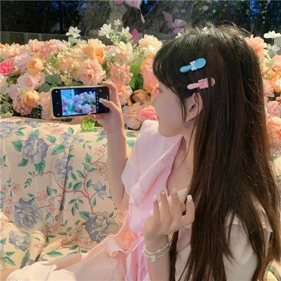 血月初现